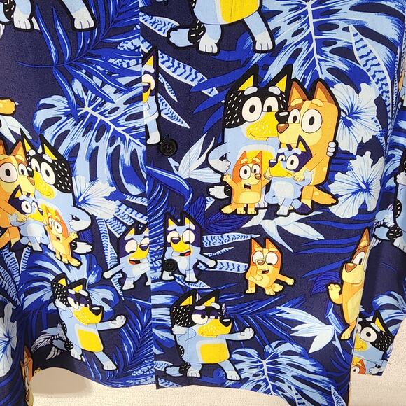 Bluey and family button down short sleeve shirt Men's size small - Picture 4 of 6